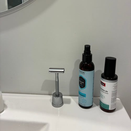 SMOOVE Safety Razor & Stand Set